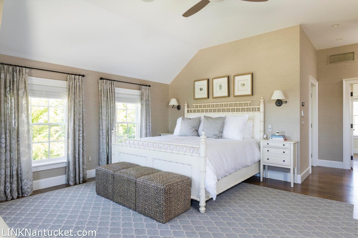 21 Brewster Road Nantucket, MA 02554 - Photo 18 of 35