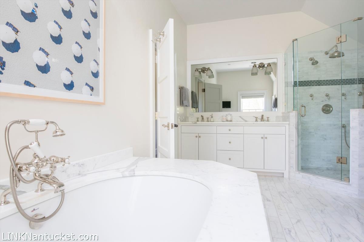 21 Brewster Road Nantucket, MA 02554 - Photo 19 of 35