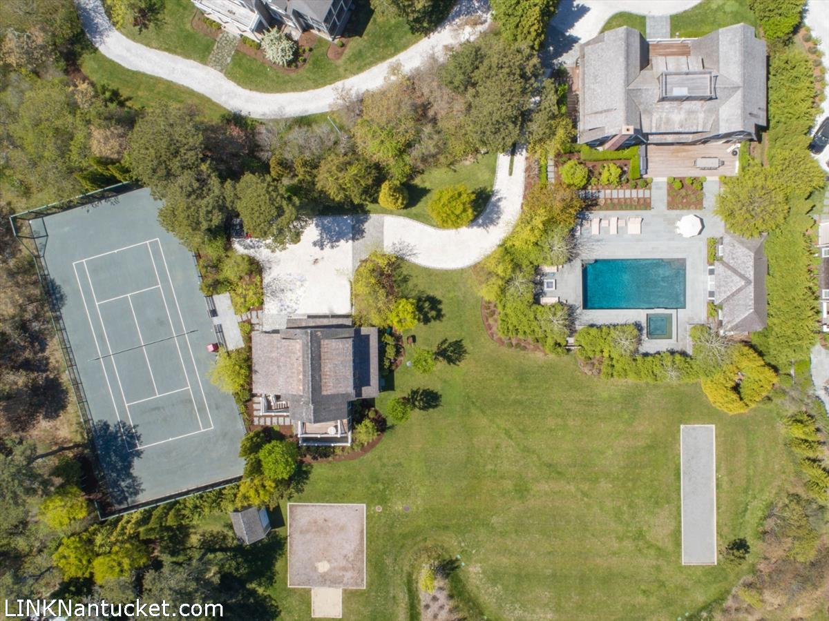 21 Brewster Road Nantucket, MA 02554 - Photo 2 of 35