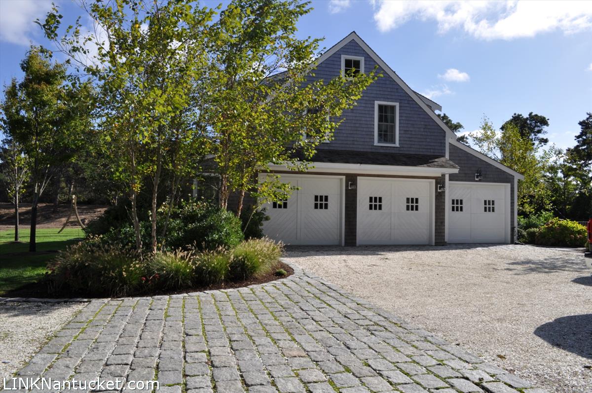 21 Brewster Road Nantucket, MA 02554 - Photo 26 of 35