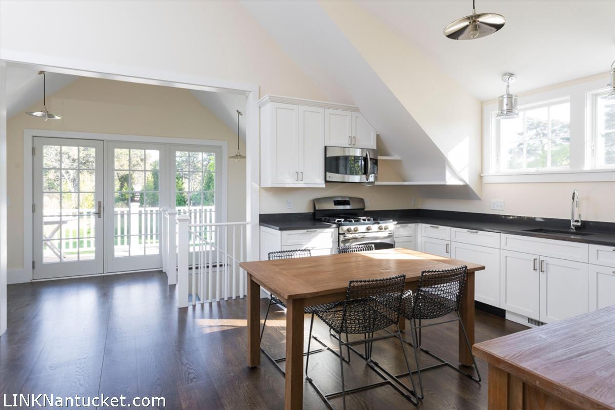 21 Brewster Road Nantucket, MA 02554 - Photo 31 of 35