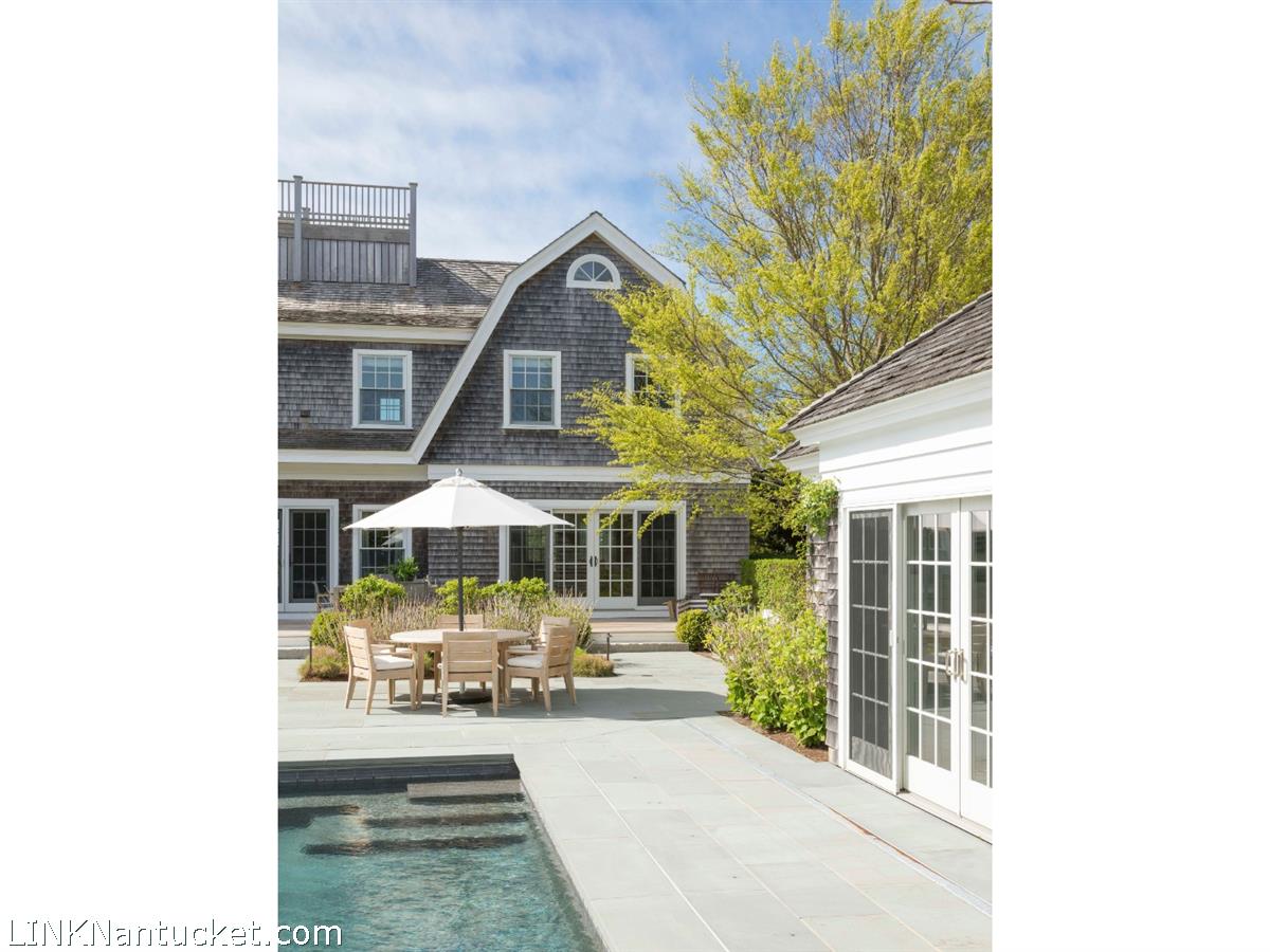 21 Brewster Road Nantucket, MA 02554 - Photo 7 of 35