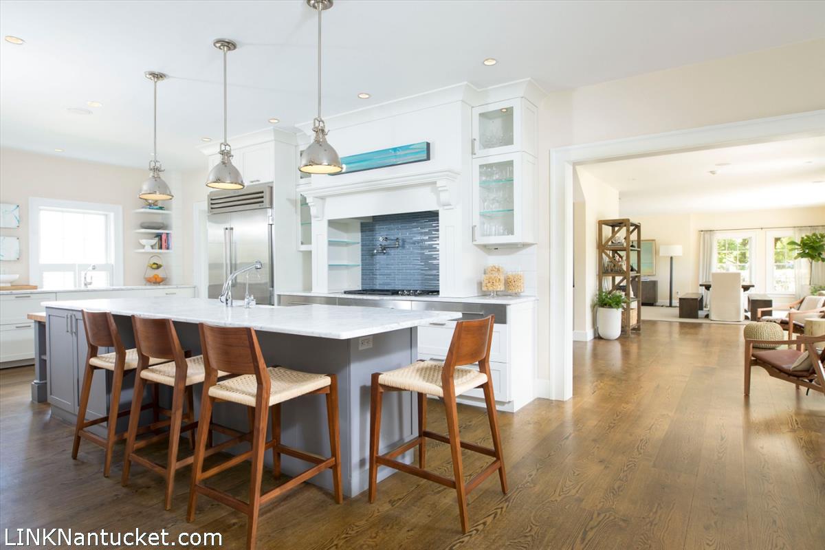 21 Brewster Road Nantucket, MA 02554 - Photo 10 of 35