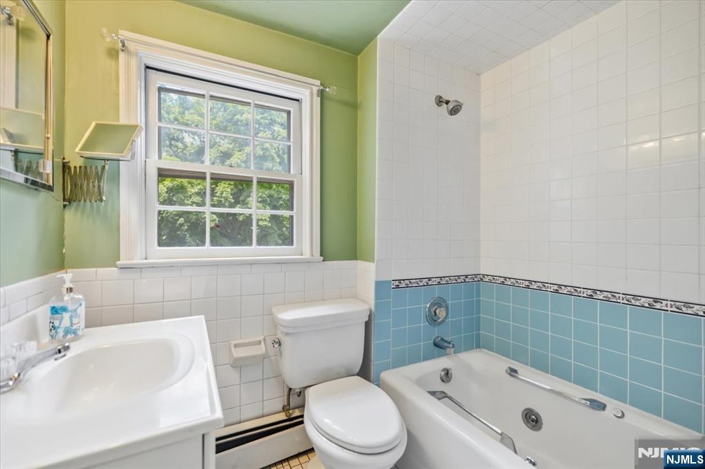 148 Spring Valley Road Montvale, NJ 07645 - Photo 15 of 31