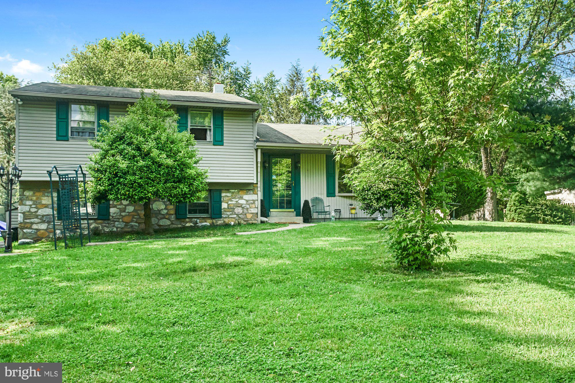 1501 Vernon Road Blue Bell, PA 19422 - Photo 2 of 32 Gallery Image 2