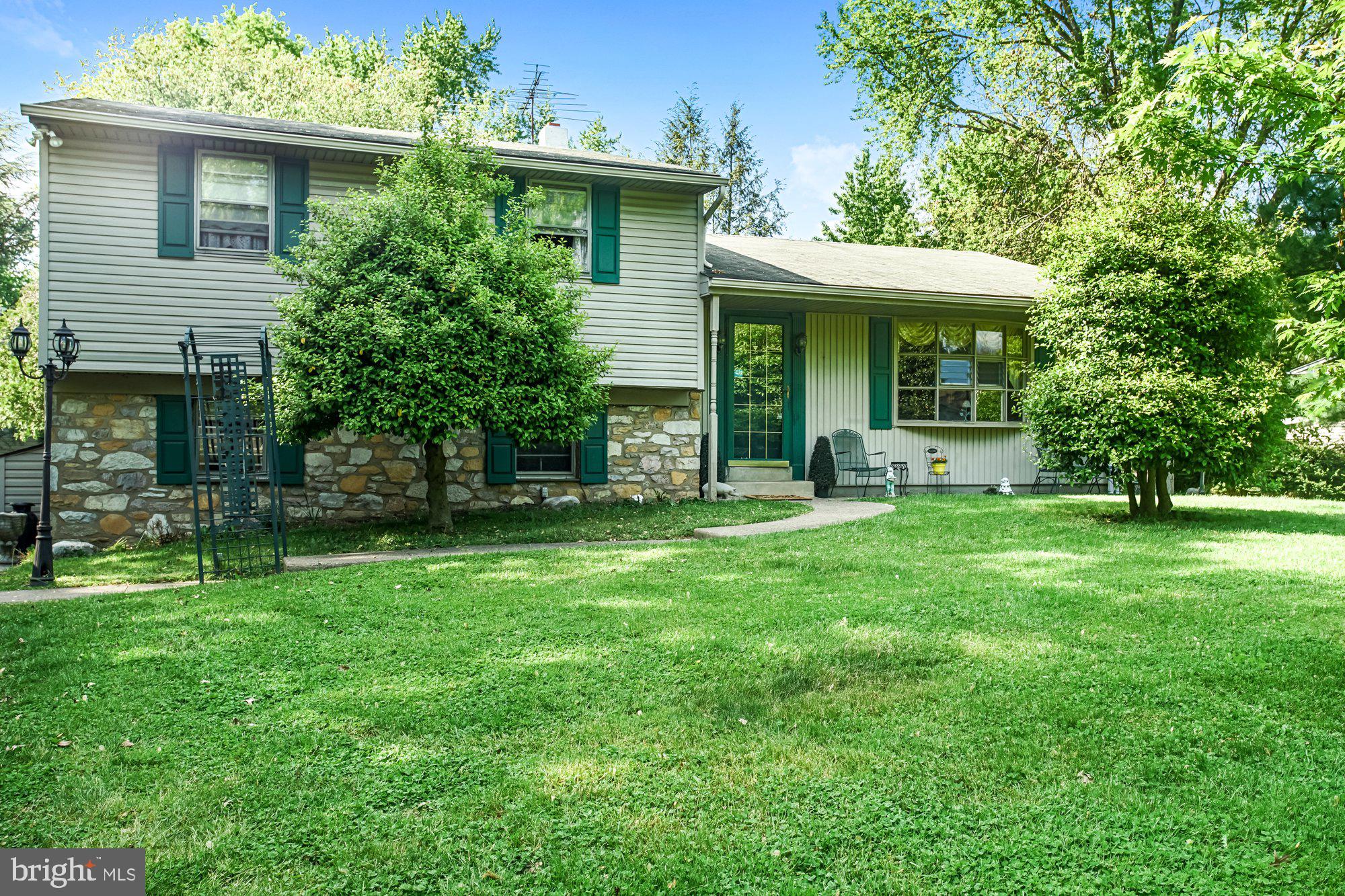 1501 Vernon Road Blue Bell, PA 19422 - Photo 3 of 32 Gallery Image 3