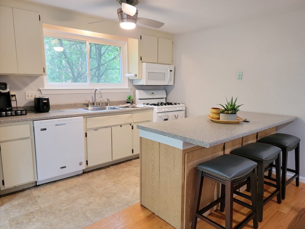 137 Leland Farm Road, Unit 137 Ashland, MA 01721 - Photo 11 of 25 Gallery Image 11