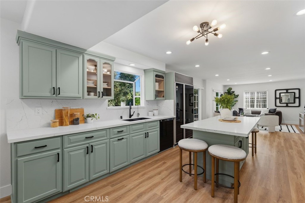22534 Liberty Bell Road Calabasas, CA 91302 - Photo 12 of 41