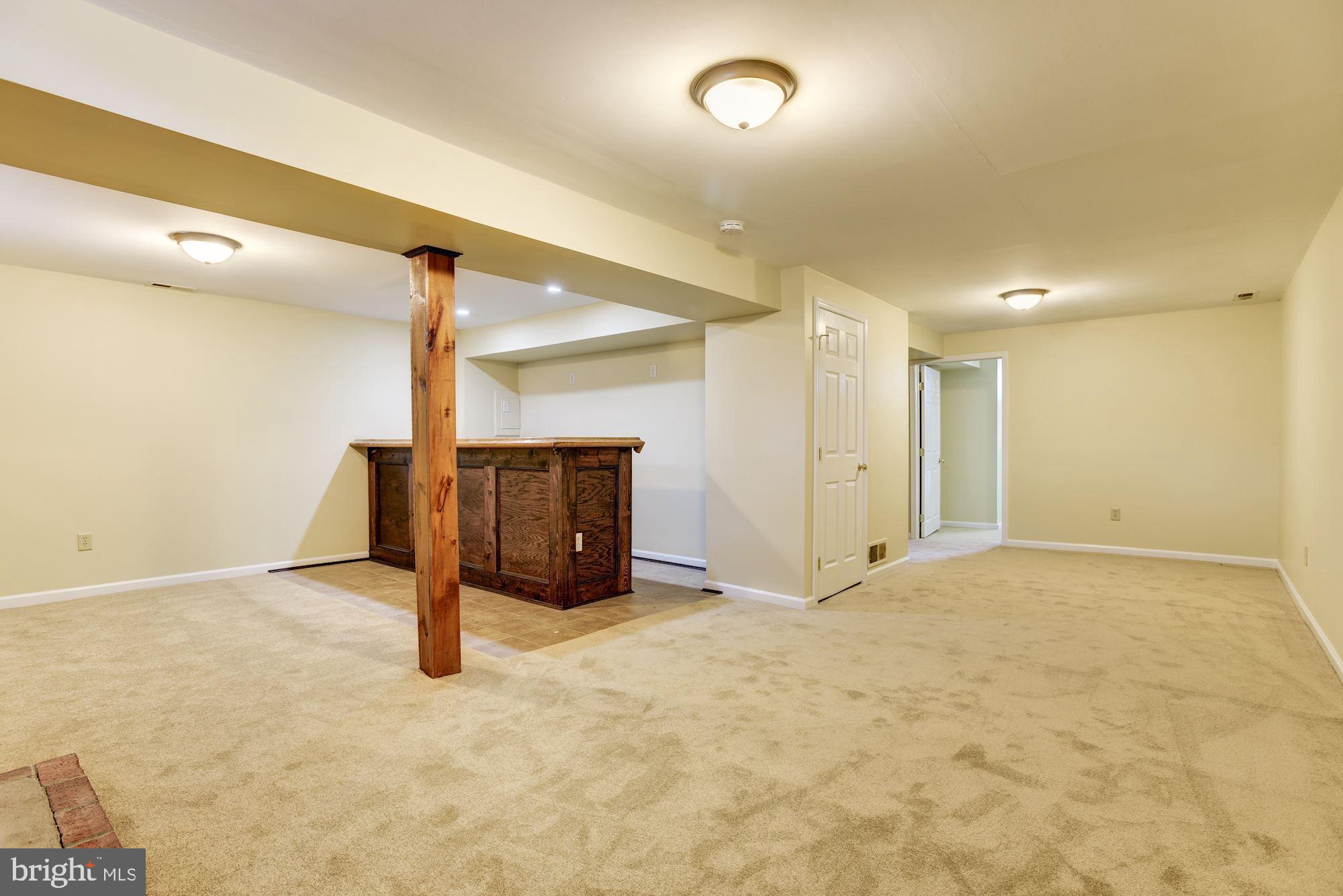 5123 Old Hanover Road Westminster, MD 21158 - Photo 18 of 40 Family Room