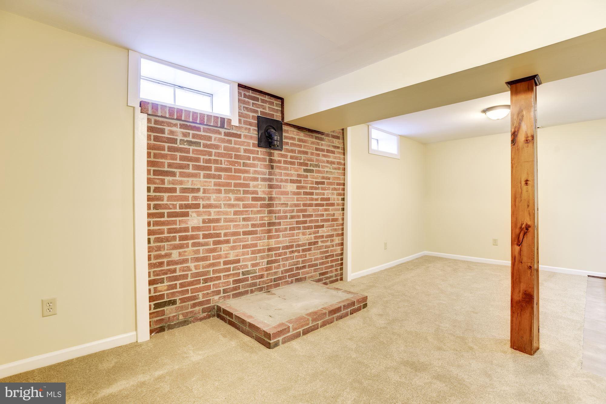 5123 Old Hanover Road Westminster, MD 21158 - Photo 21 of 40 Family Room