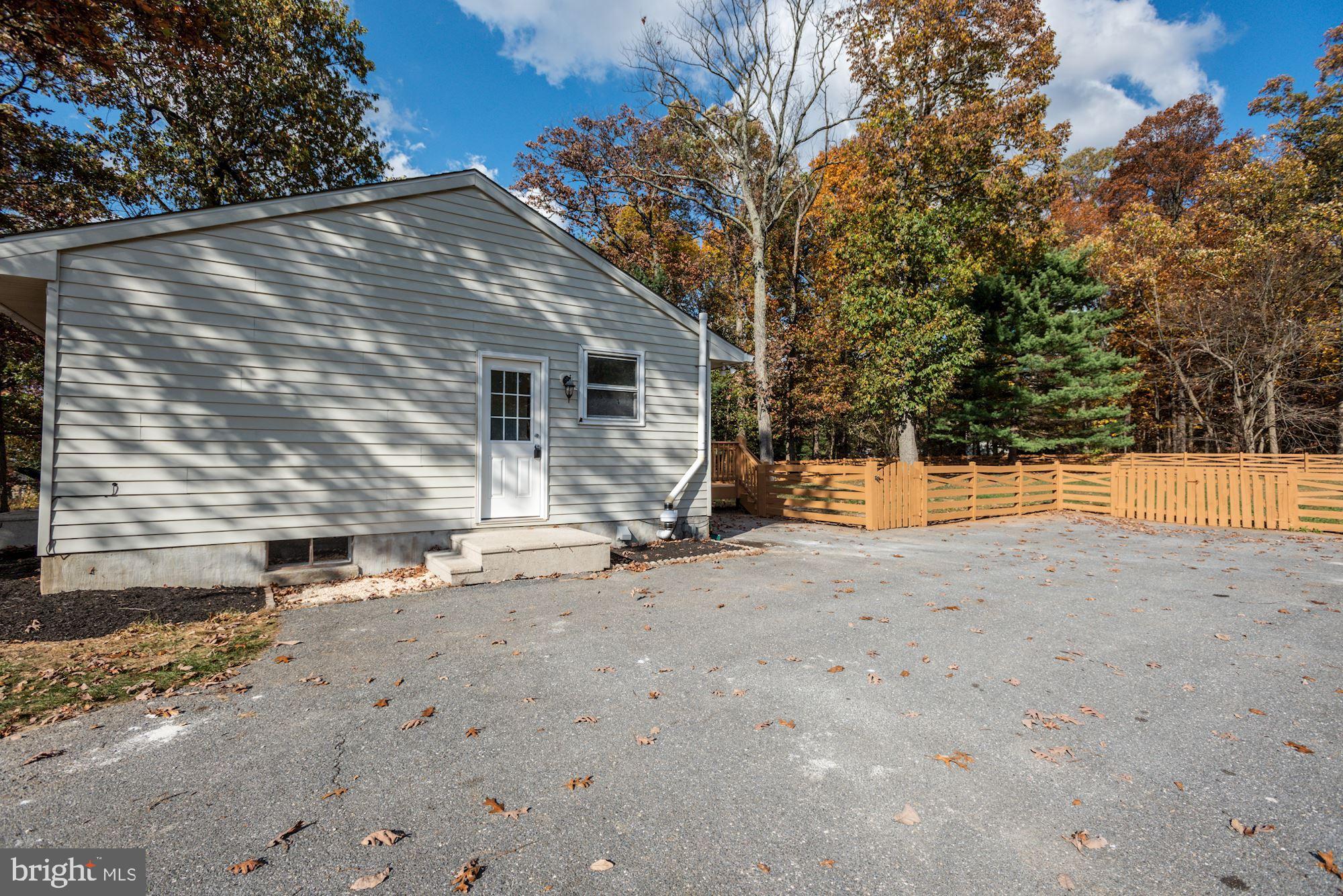 5123 Old Hanover Road Westminster, MD 21158 - Photo 33 of 40 Side Entrance