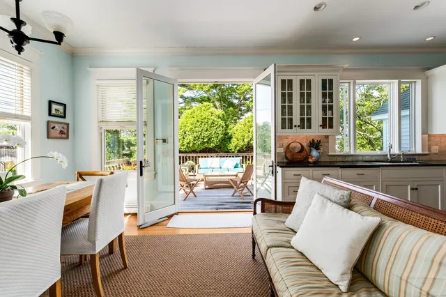 $2,175,000 | 27 Church Street, Groton, CT 06340