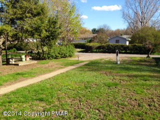 236 Main Street Moosic, PA 18507 - Photo 12 of 16 backyard