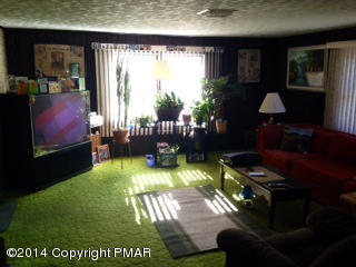 236 Main Street Moosic, PA 18507 - Photo 16 of 16 living room 2nd floor
