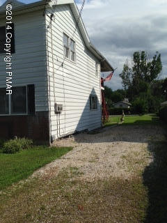 236 Main Street Moosic, PA 18507 - Photo 2 of 16 parking on right side of home