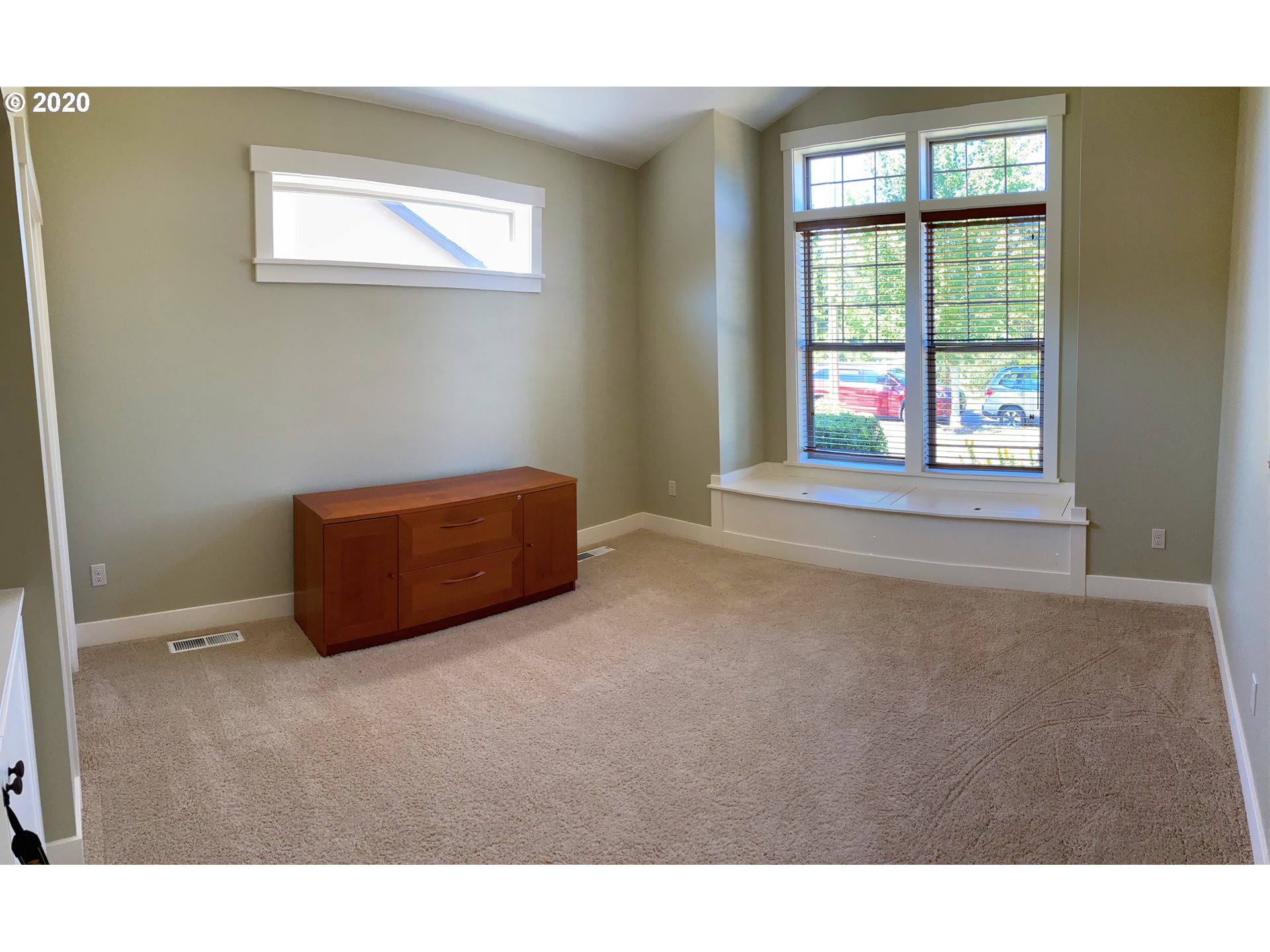 2587 16th Street Springfield, OR 97477 - Photo 5 of 25