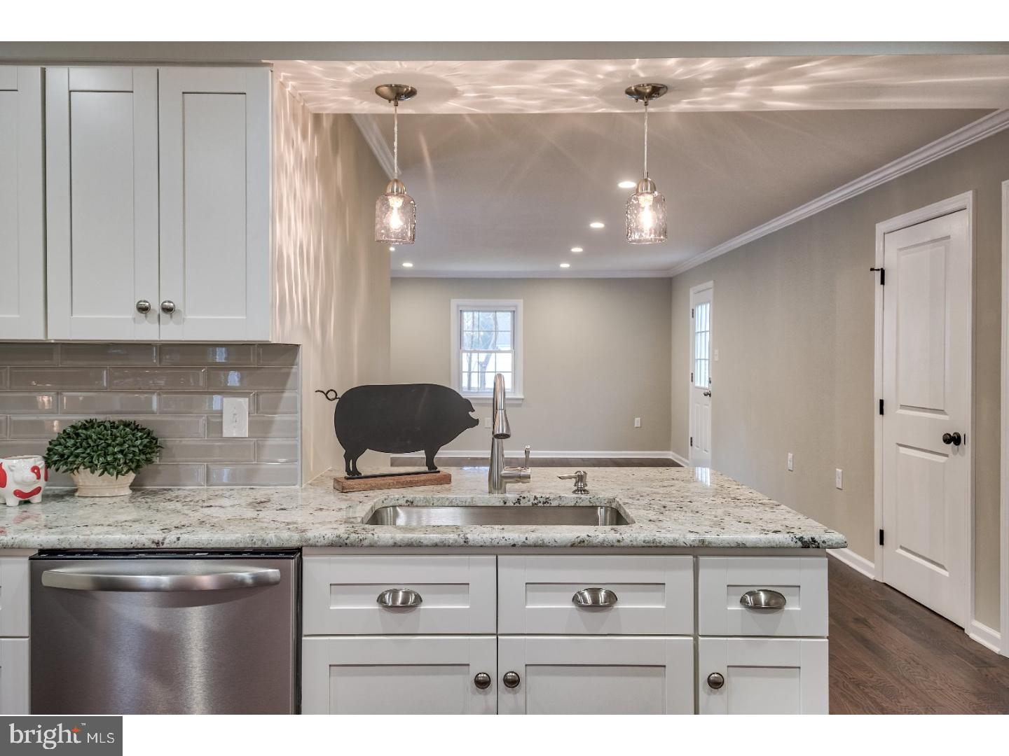 213 North Forklanding Road Maple Shade, NJ 08052 - Photo 7 of 21 Kitchen
