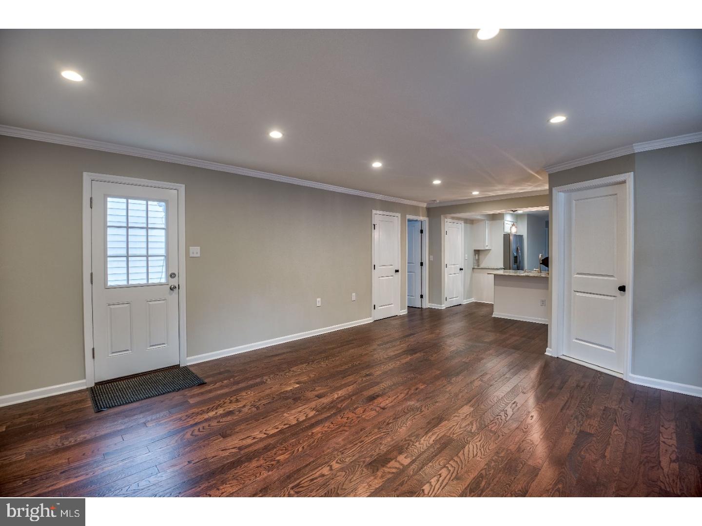 213 North Forklanding Road Maple Shade, NJ 08052 - Photo 9 of 21 Family Room