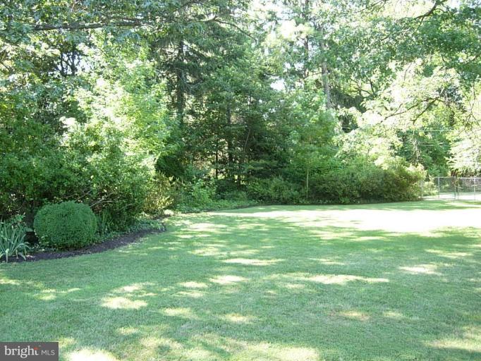 812 Notley Road Silver Spring, MD 20904 - Photo 25 of 27 Wooded View / Acreage 2