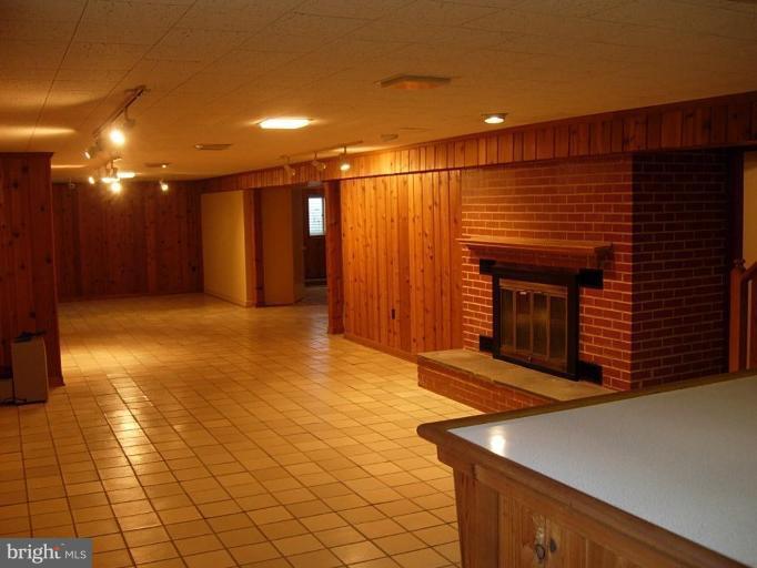 812 Notley Road Silver Spring, MD 20904 - Photo 7 of 27 Recreation Room #2