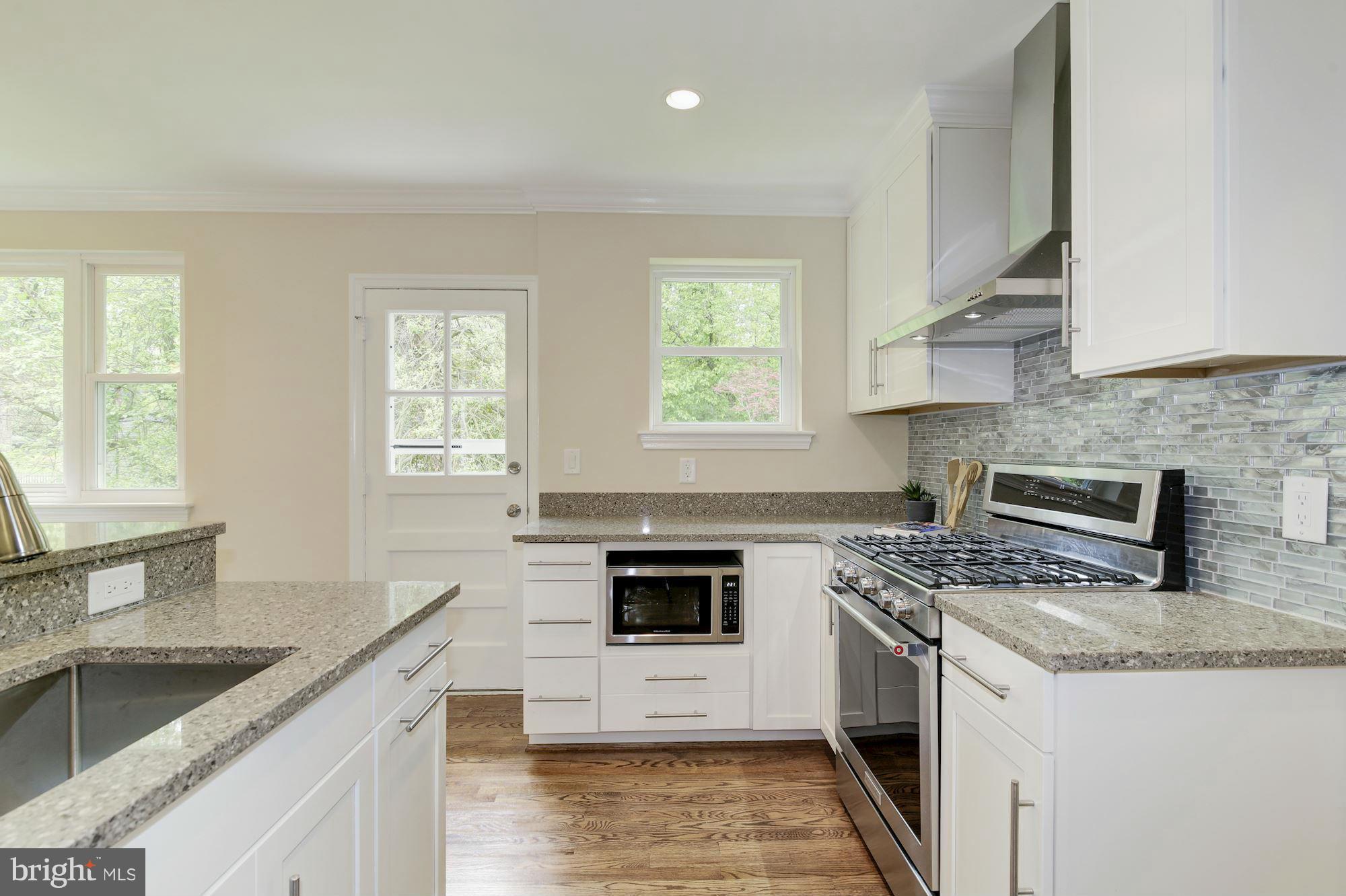 9508 Hale Place Silver Spring, MD 20910 - Photo 12 of 30 Kitchen