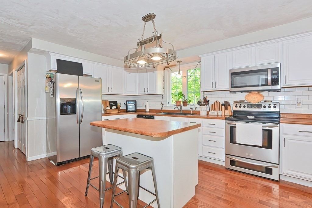 127 Prince Road Southbridge, MA 01550 - Photo 14 of 32