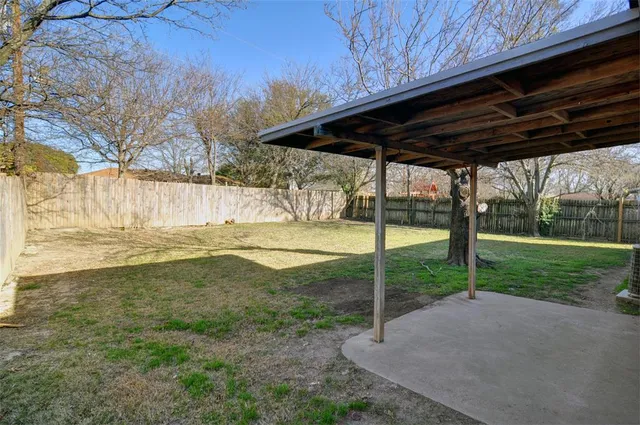 $1,950 | 208 Rolling Hills Drive, Aledo, TX 76008