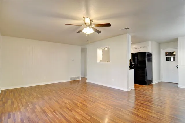 $1,950 | 208 Rolling Hills Drive, Aledo, TX 76008