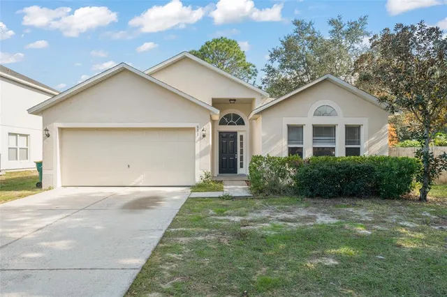 $335,000 | 881 Vanderbilt Drive, Eustis, FL 32726