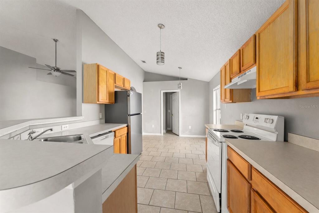 881 Vanderbilt Drive Eustis, FL 32726 - Photo 26 of 34