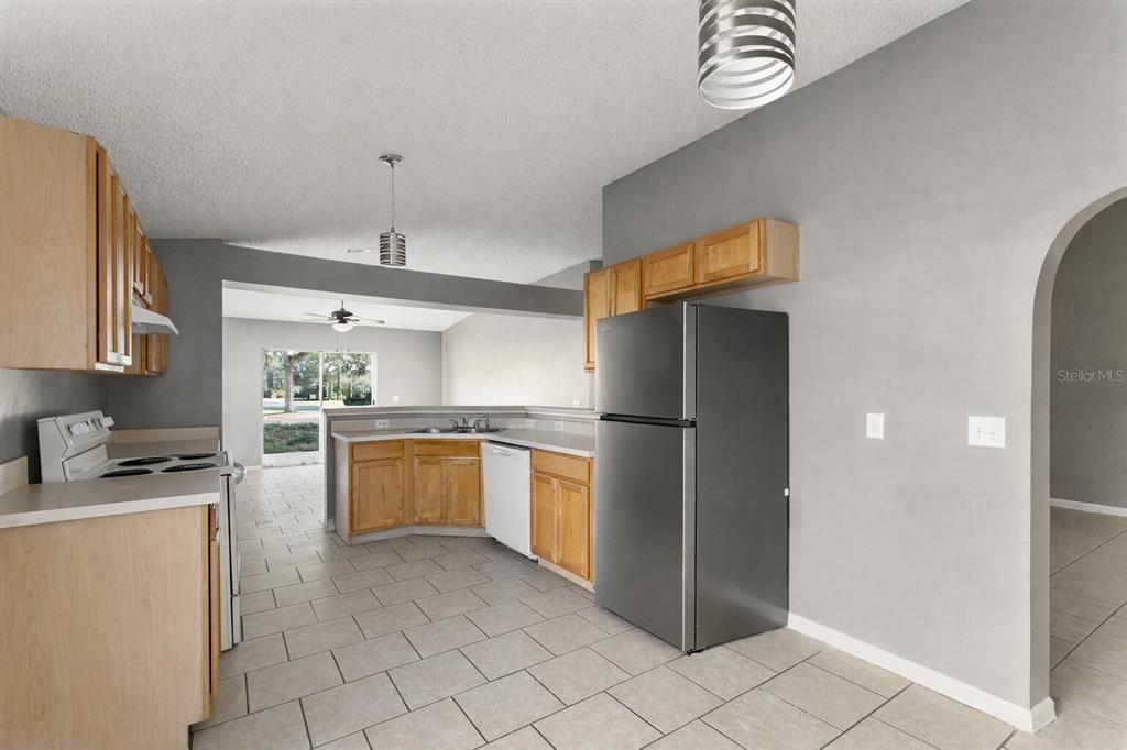 881 Vanderbilt Drive Eustis, FL 32726 - Photo 29 of 34