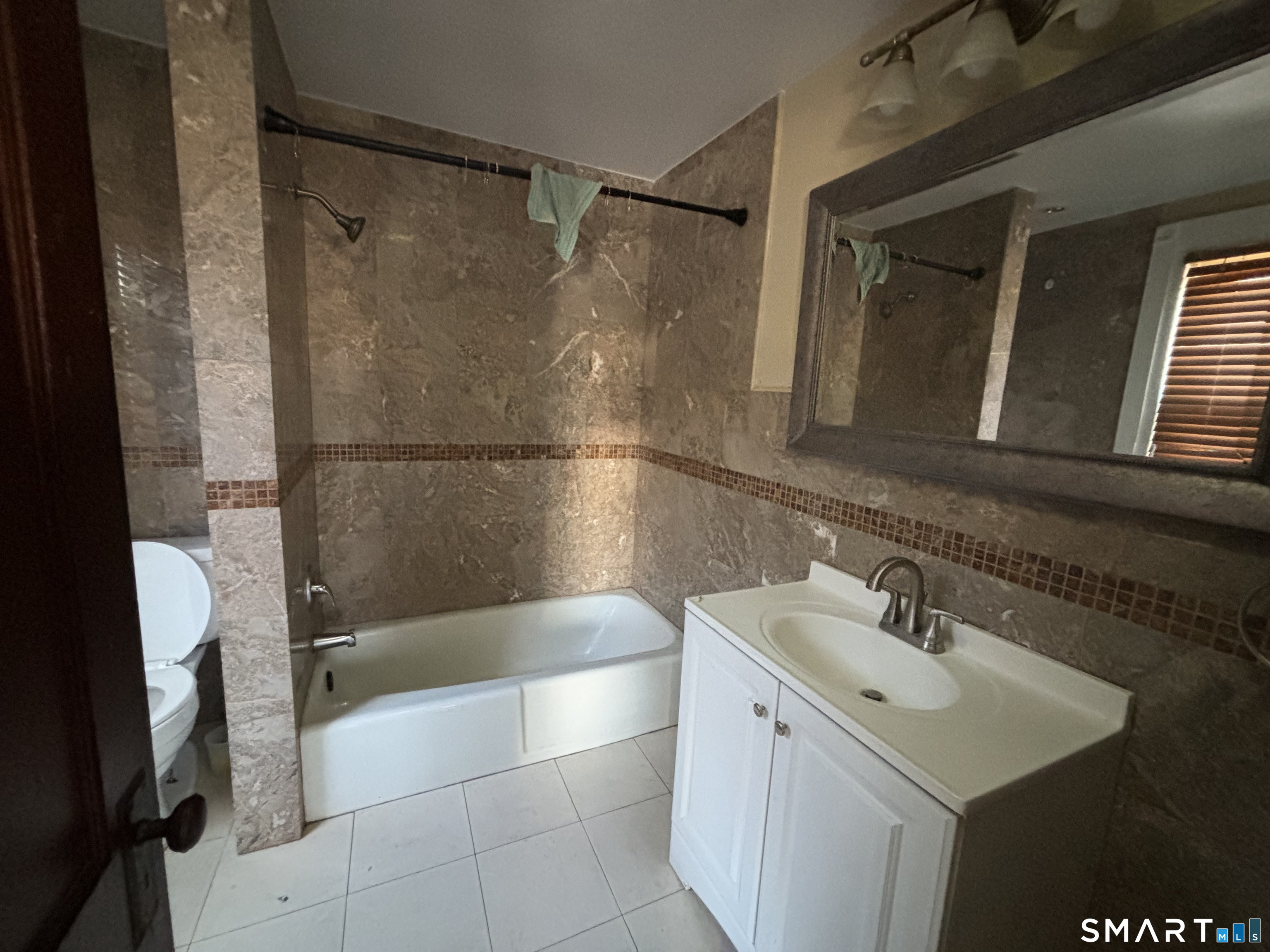 306 Homestead Avenue Waterbury, CT 06705 - Photo 23 of 24