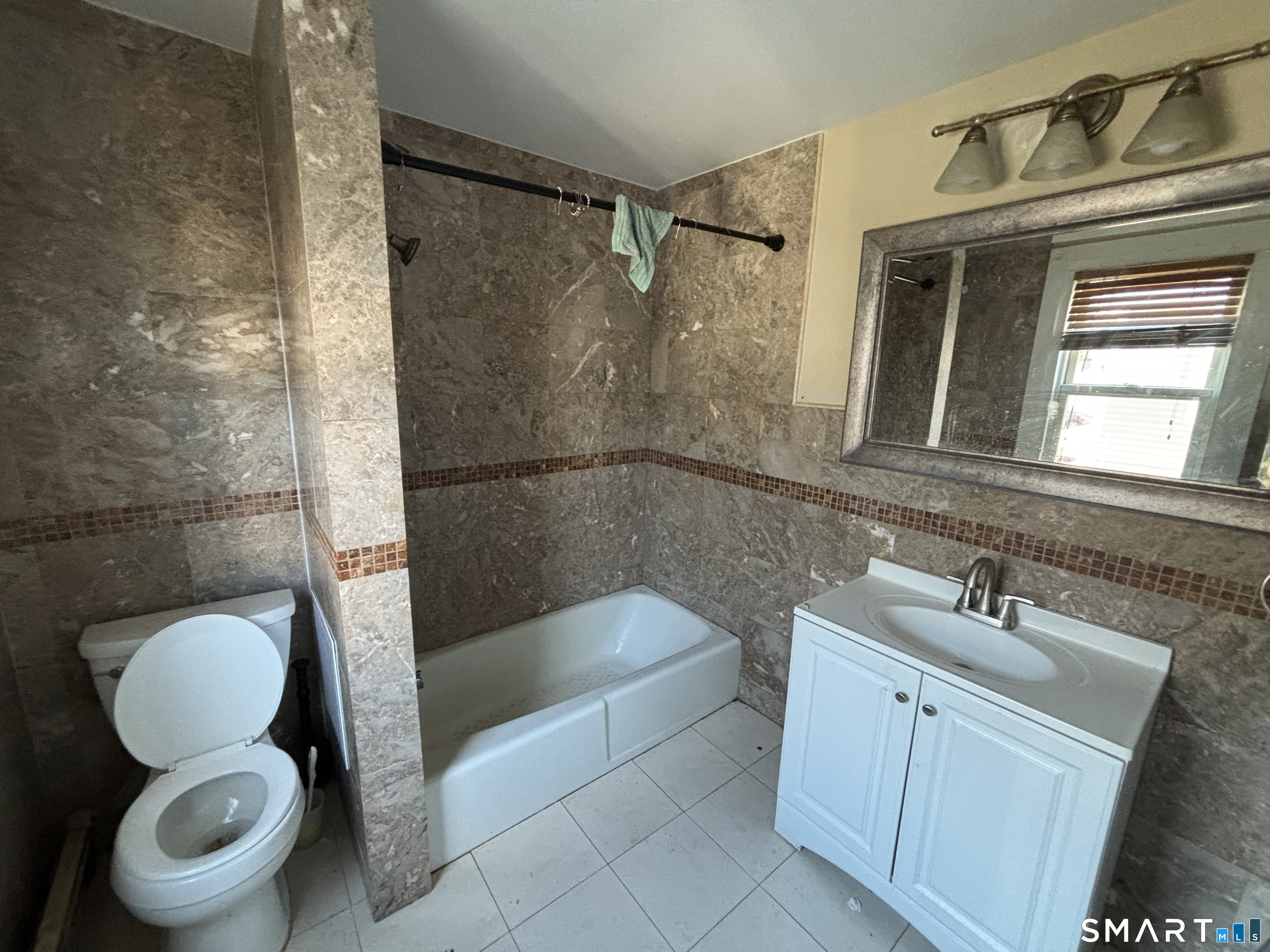 306 Homestead Avenue Waterbury, CT 06705 - Photo 24 of 24