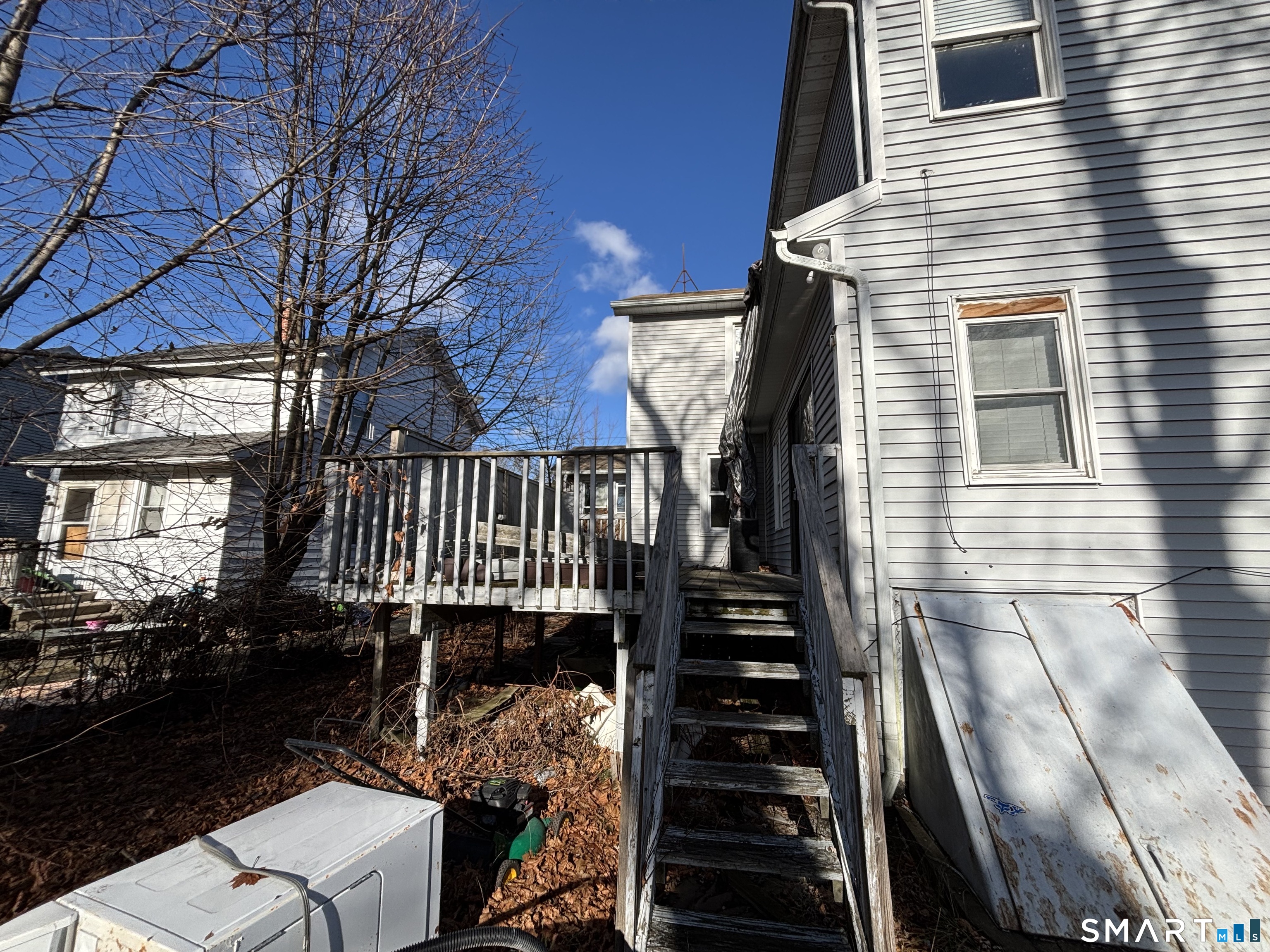 306 Homestead Avenue Waterbury, CT 06705 - Photo 4 of 24