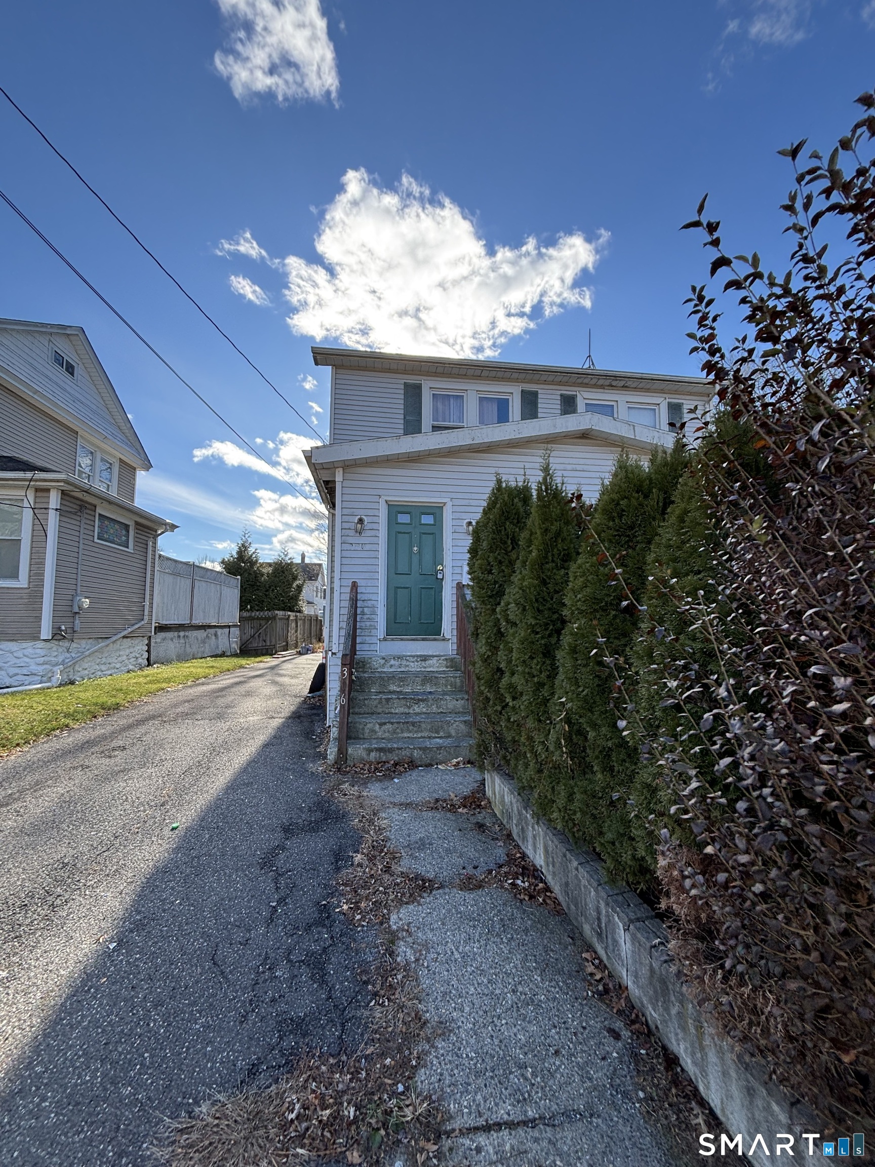 306 Homestead Avenue Waterbury, CT 06705 - Photo 7 of 24