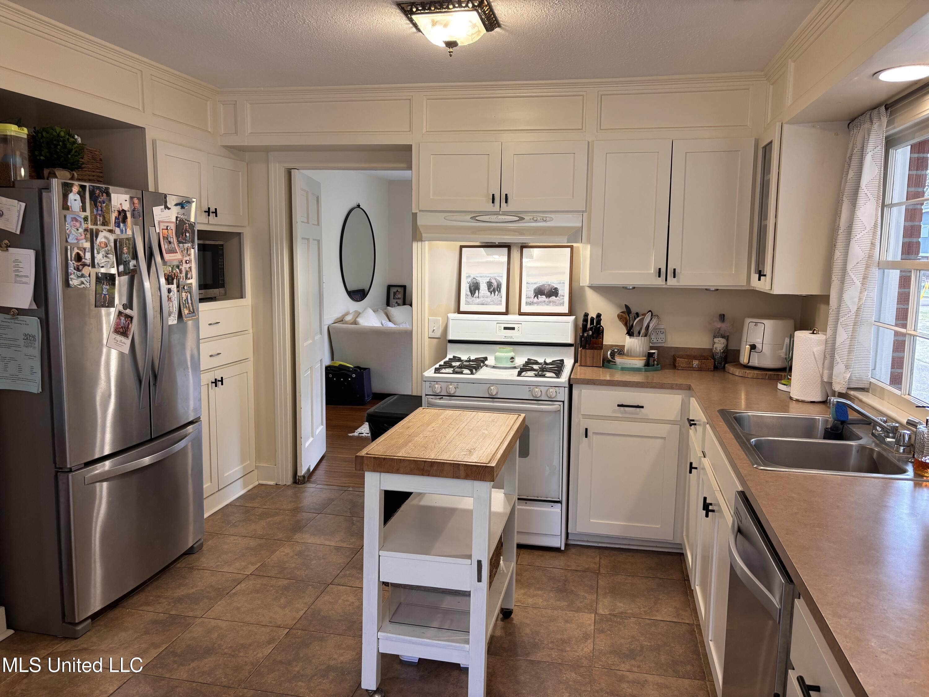 941 South Church Street Brookhaven, MS 39601 - Photo 11 of 38 IMG_6674