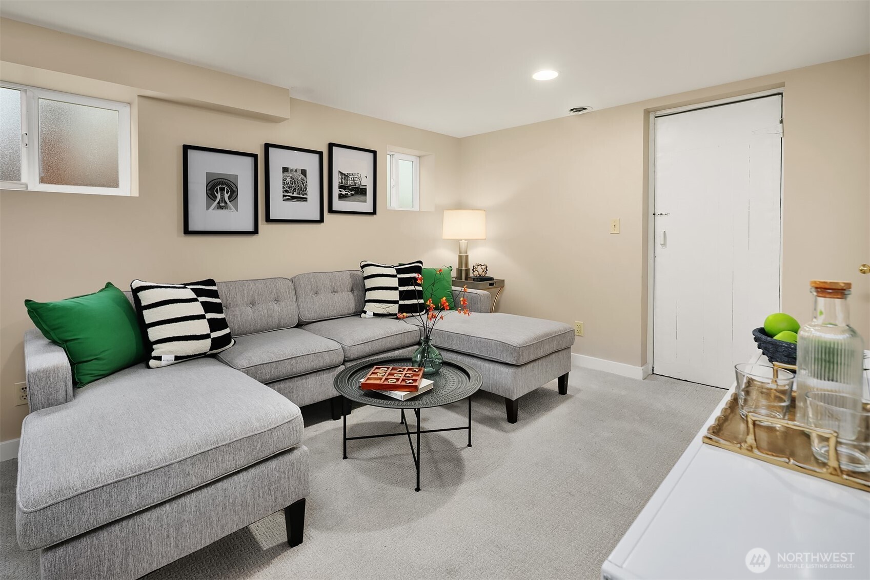 511 West McGraw Street Seattle, WA 98119 - Photo 16 of 21 a living room with furniture and a potted plant