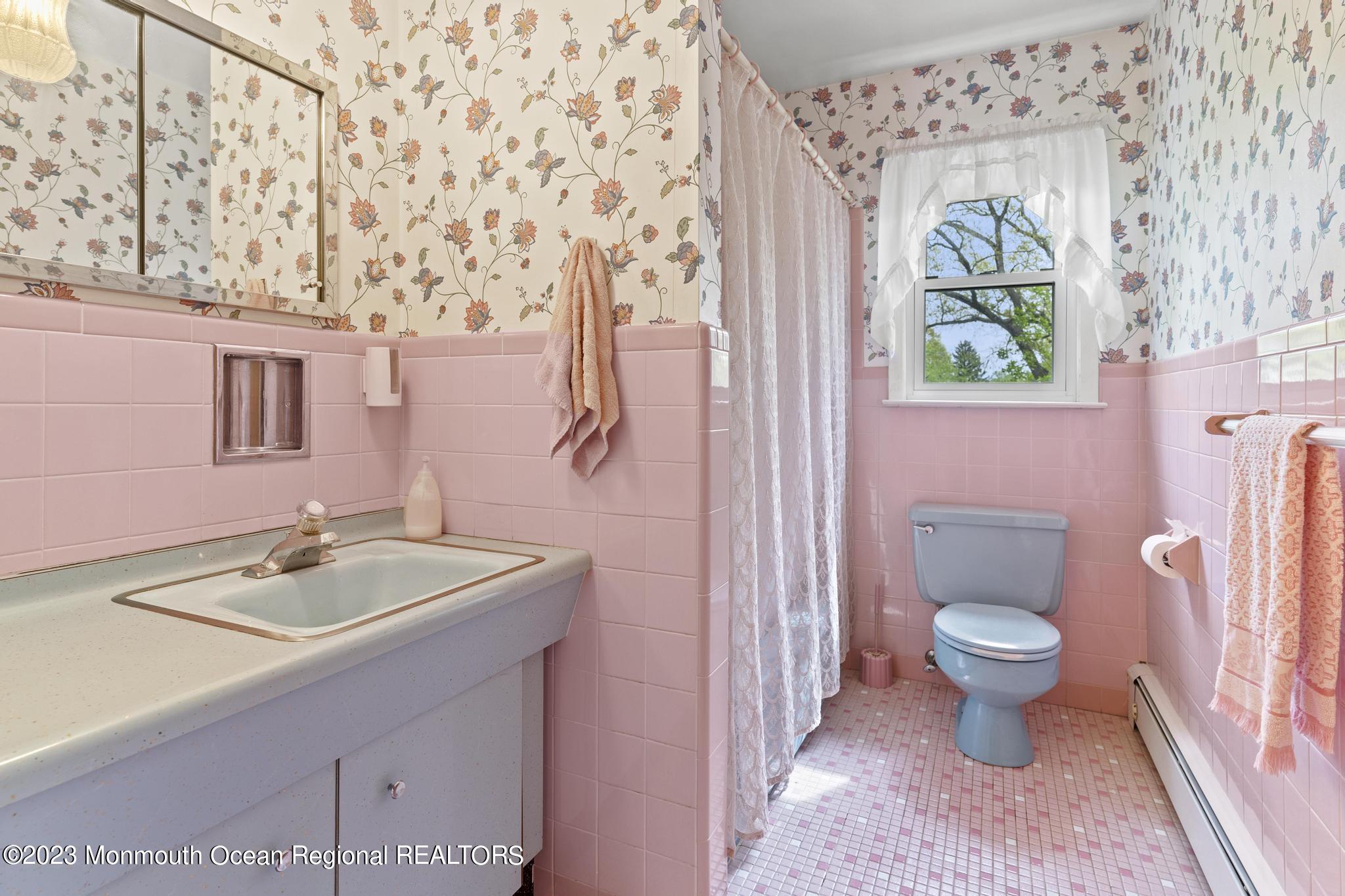 428 Bertha Road Toms River, NJ 08755 - Photo 21 of 35 428 Bertha Rd (23)