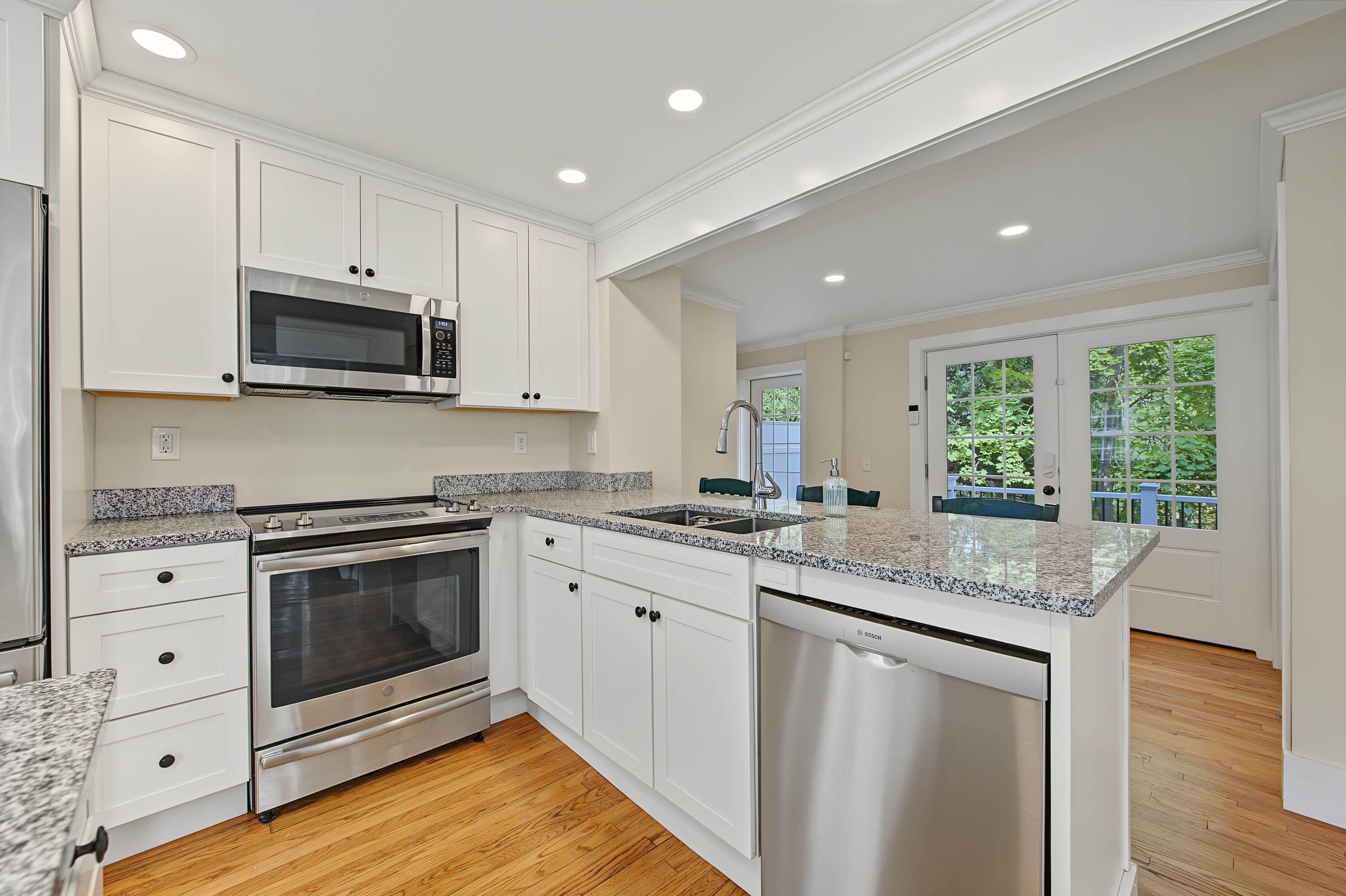 121 Bucknam Road Falmouth, ME 04105 - Photo 18 of 37 pic-16