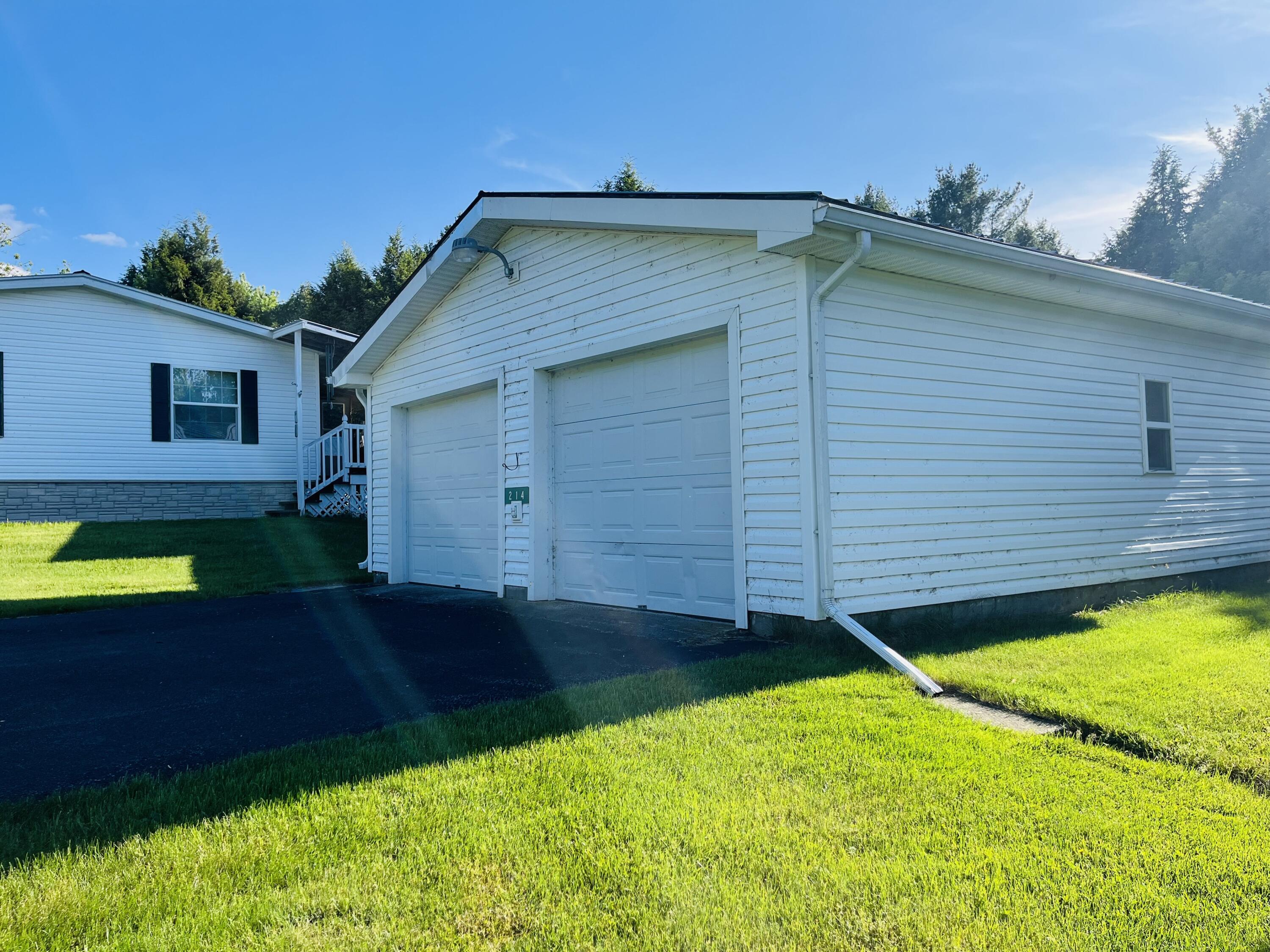 214 Tallman Road Champlain, NY 12919 - Photo 2 of 18 Gallery Image 2