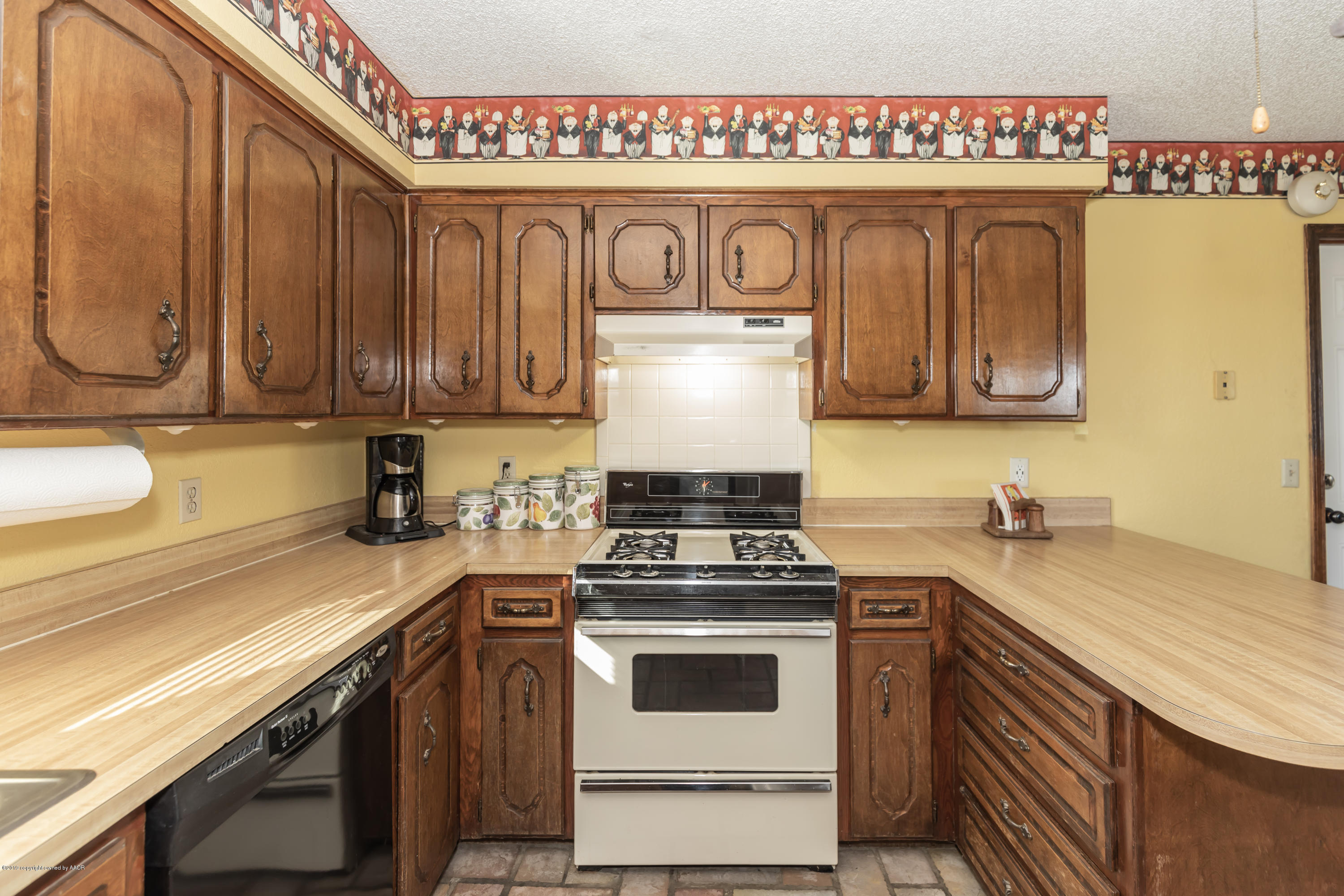 9901 South Blessen Road Amarillo, TX 79119 - Photo 14 of 38 KITCHEN VIEW 3