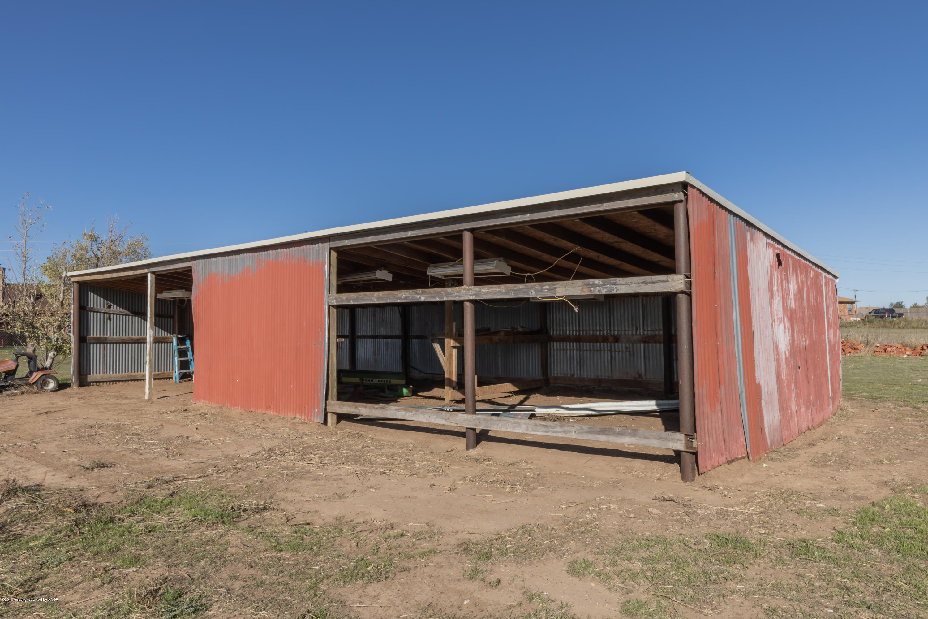 9901 South Blessen Road Amarillo, TX 79119 - Photo 34 of 38 BARN