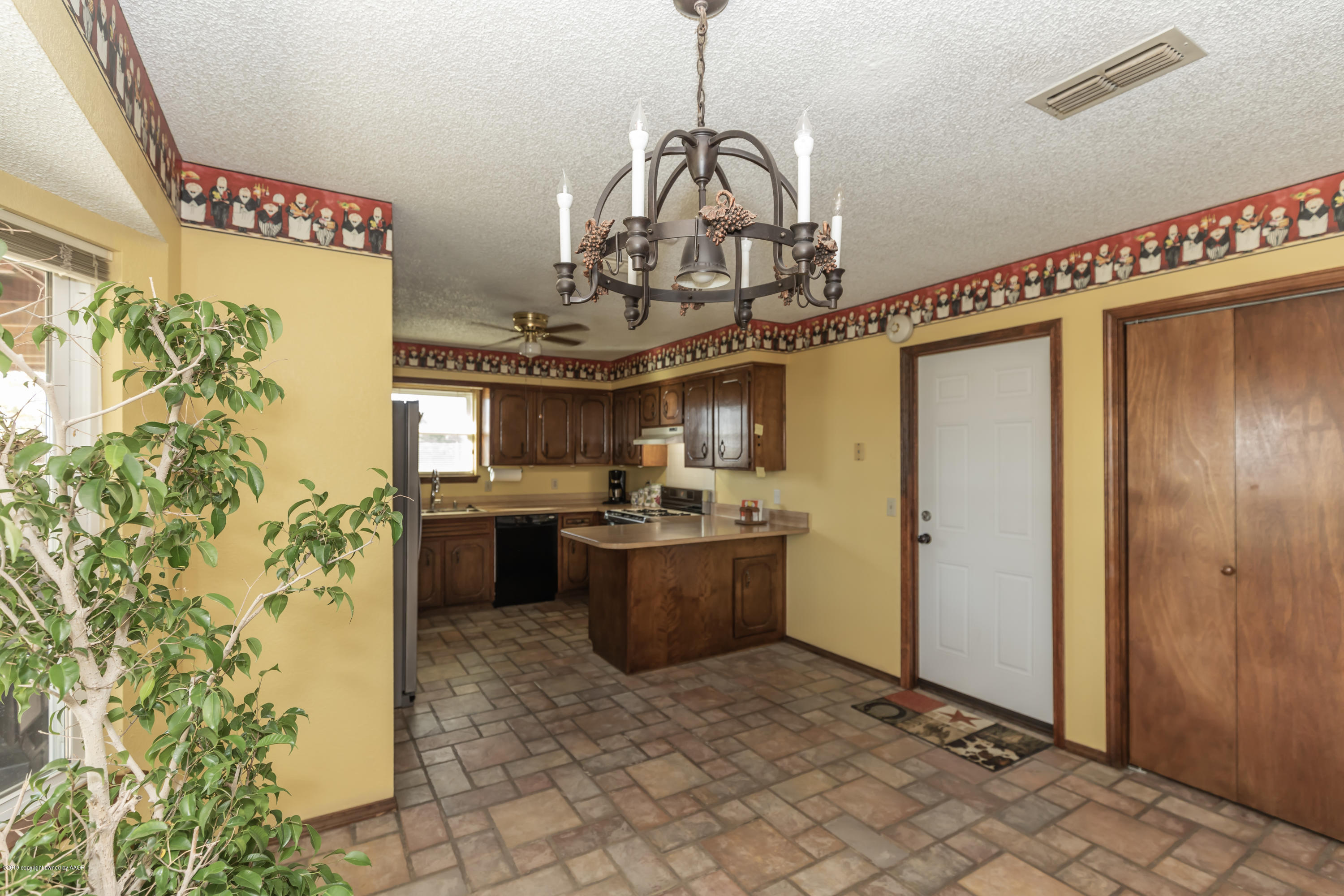 9901 South Blessen Road Amarillo, TX 79119 - Photo 10 of 38 DINING VIEW 2