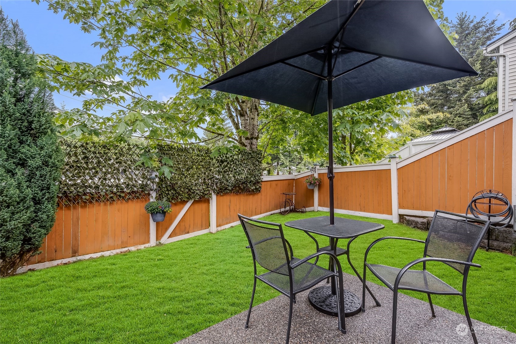 10030 Holly Drive, Unit 122 Everett, WA 98204 - Photo 26 of 29 a view of an outdoor sitting area with furniture