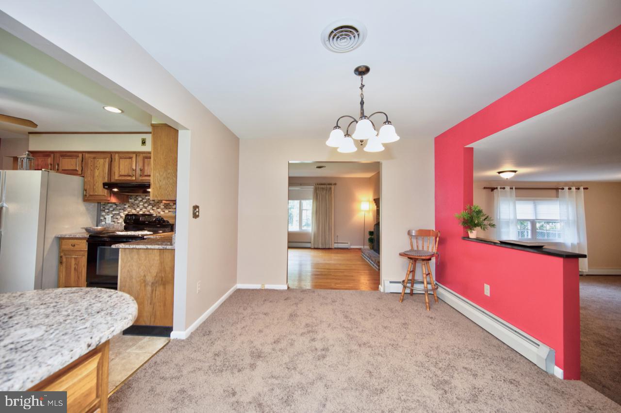 8701 Inwood Road Baltimore, MD 21244 - Photo 7 of 34 Dining room w/ new light fixture