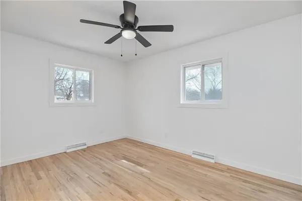 $429,500 | 9901 Countryside Road, Lenexa, KS 66215