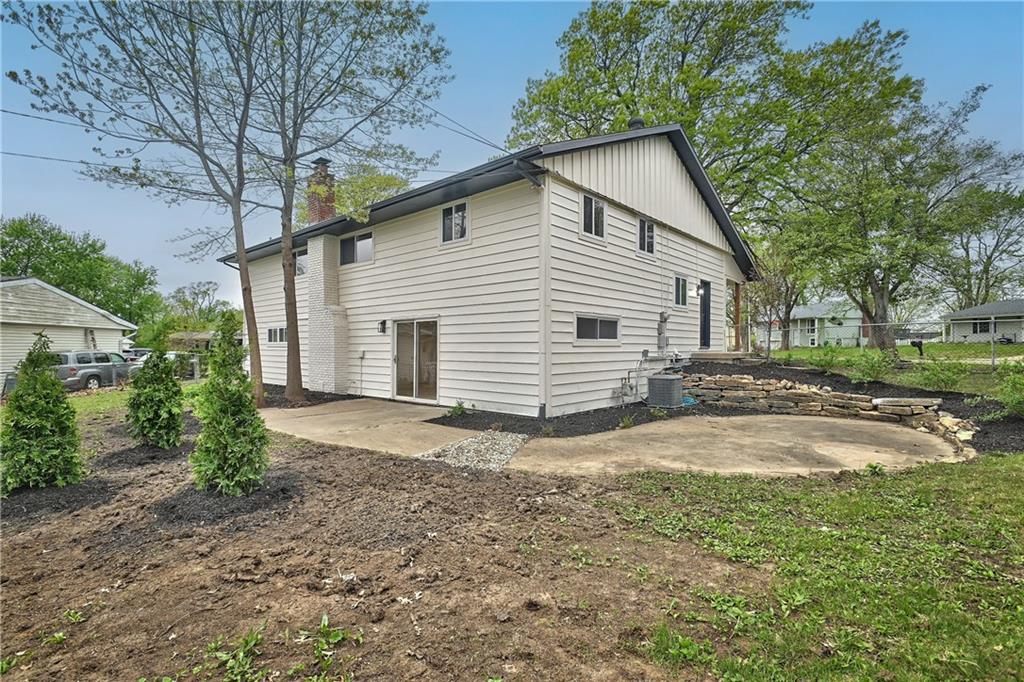 9901 Countryside Road Lenexa, KS 66215 - Photo 25 of 29