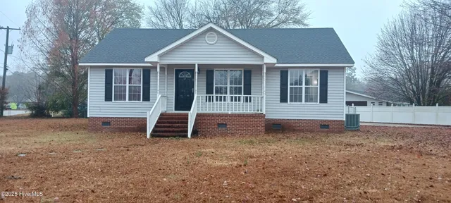 $189,900 | 802 East Country Club Drive, Tarboro, NC 27886