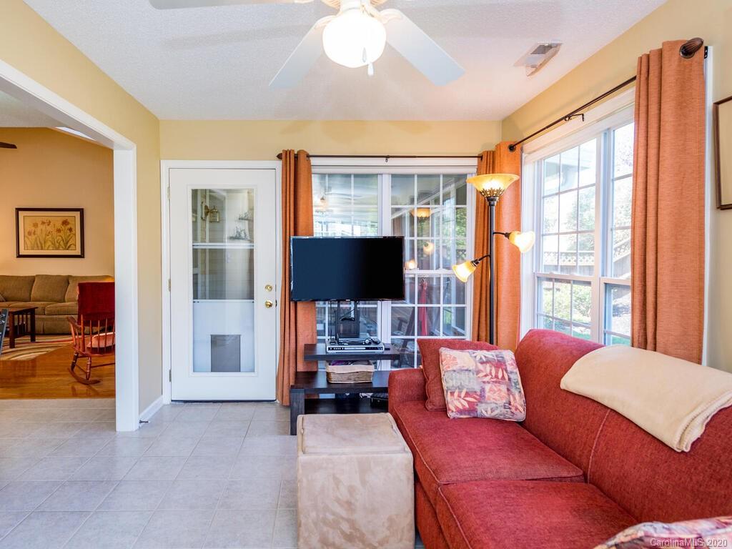 254 Farm Valley Road Fletcher, NC 28732 - Photo 18 of 36 Gallery Image 18