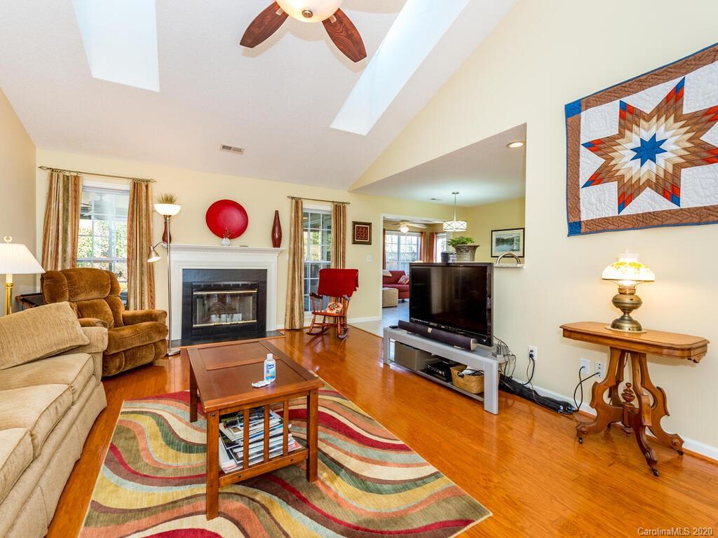254 Farm Valley Road Fletcher, NC 28732 - Photo 6 of 36 Gallery Image 6